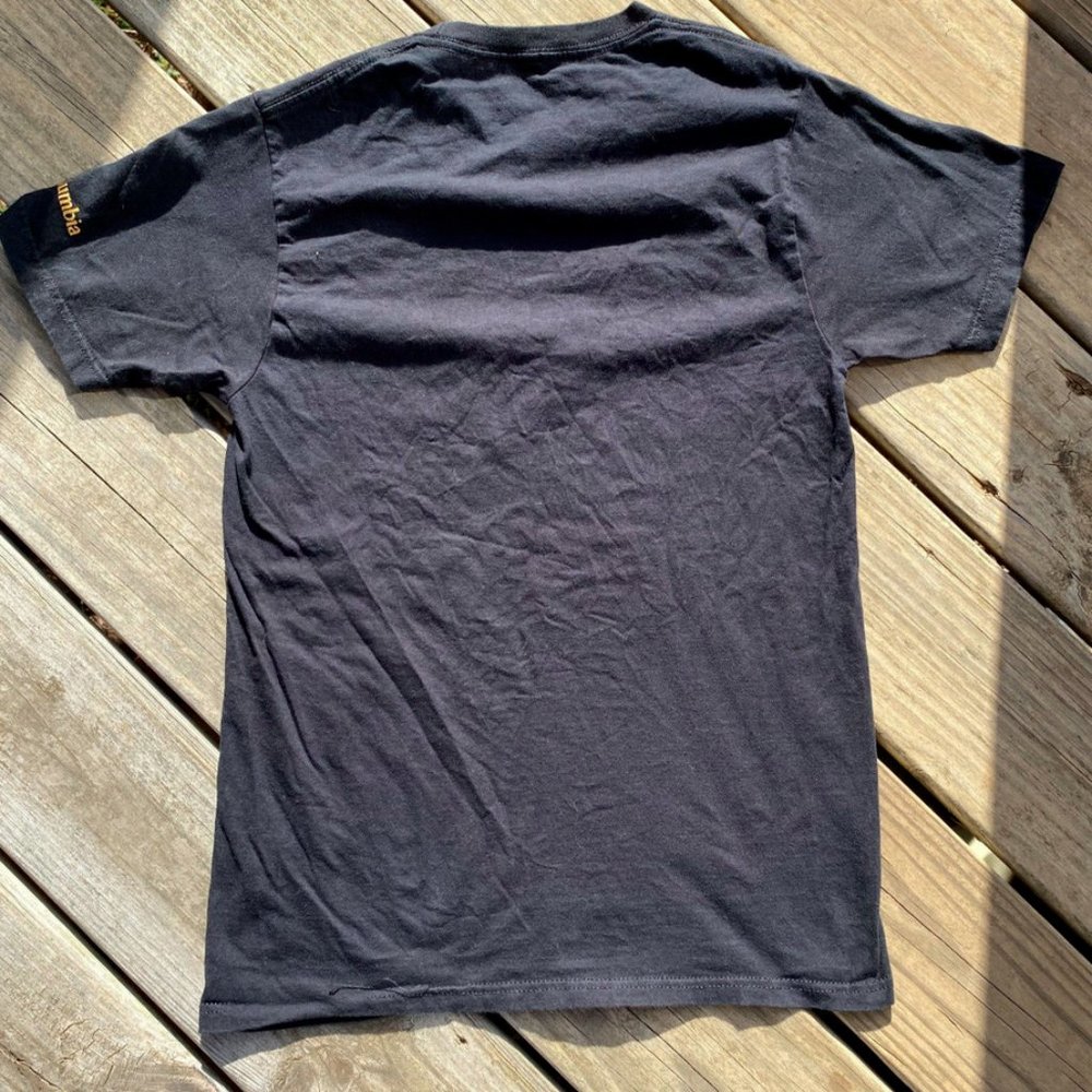 Columbia Sportswear Small Graphic T Shirt Black &Yellow Short Sleeve Lightweight - Picture 2 of 7